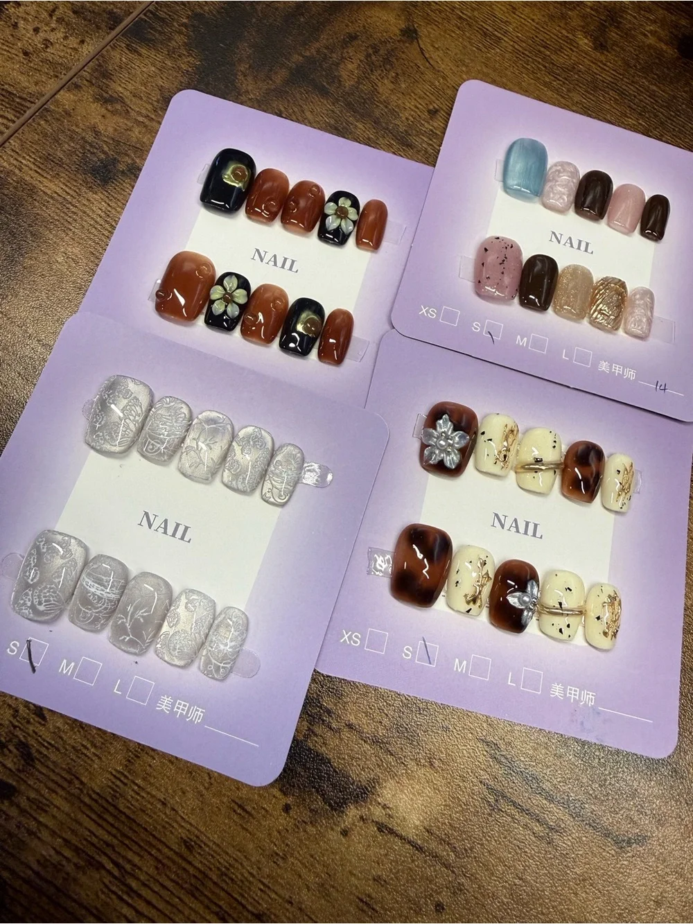 4 Assorted Press-On Nail Sets Small — Neutral